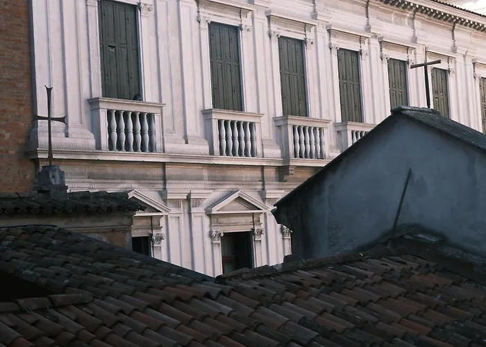 Hotel Ll H O T E L S A N G A L L O Ll à Venise